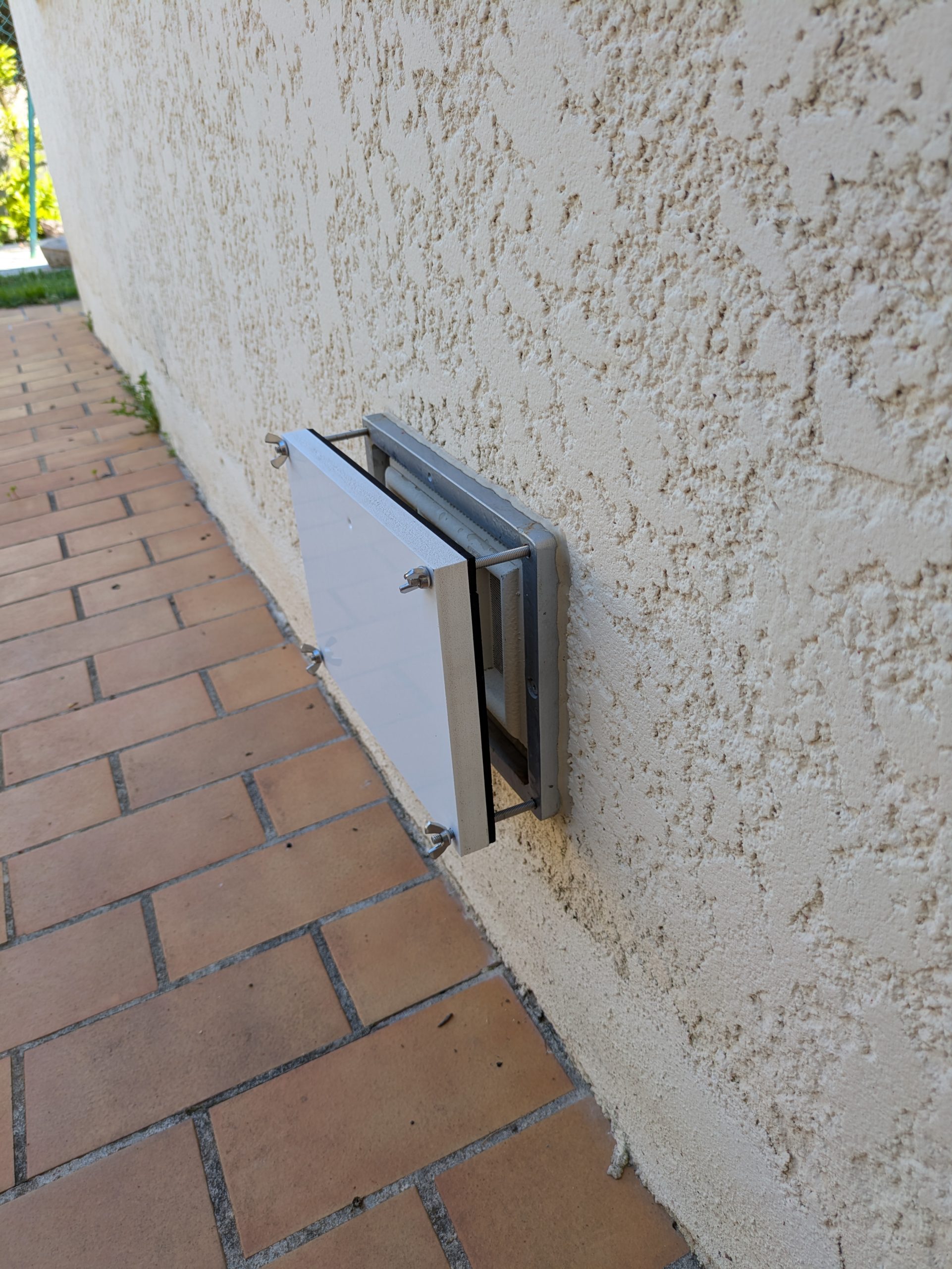 Occultation d'une aération basse